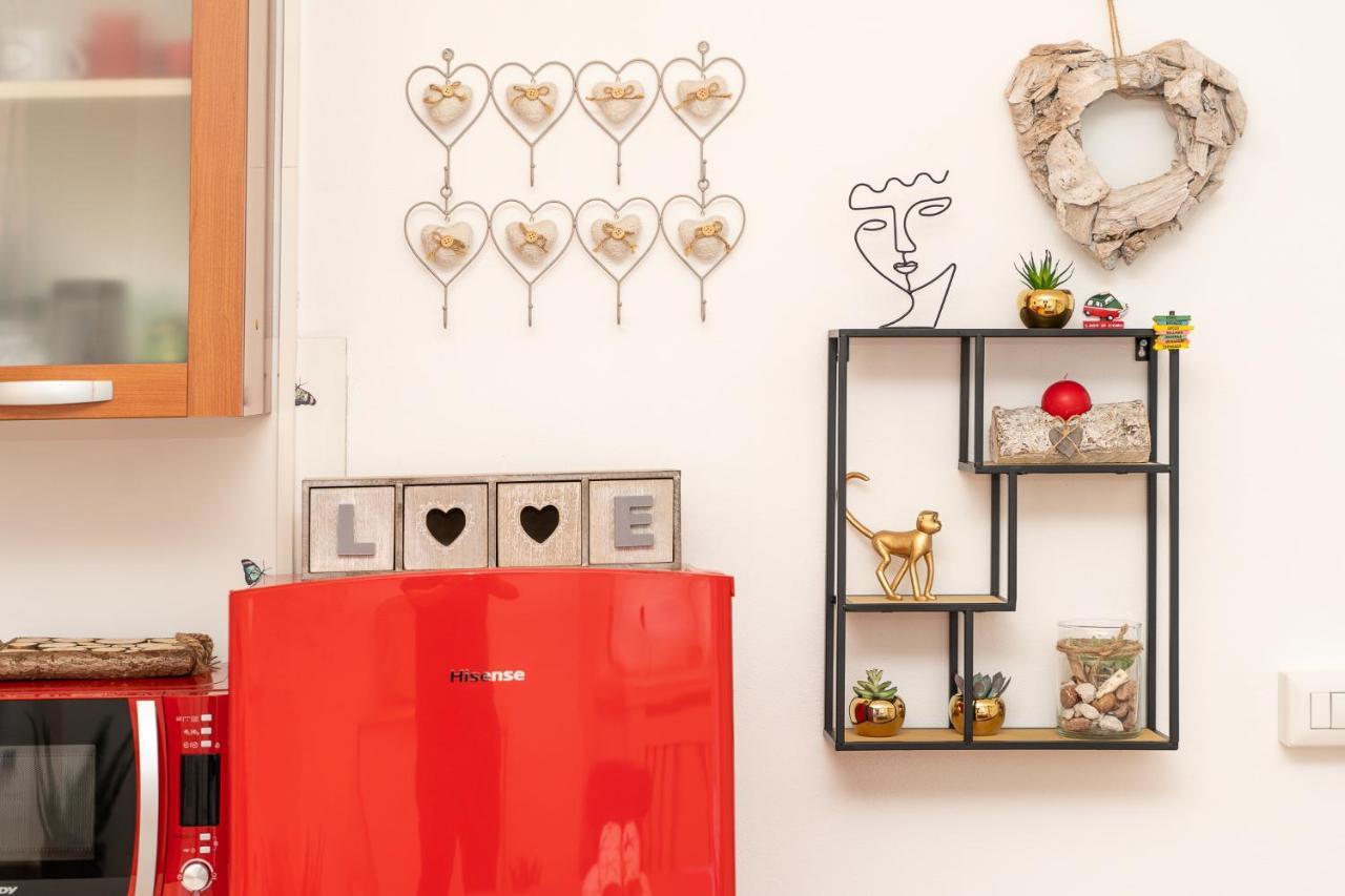Portatorre Suite, A Charming Apartment In The Heart Of Como, Free Private Parking, Air Conditioning & More! Bagian luar foto