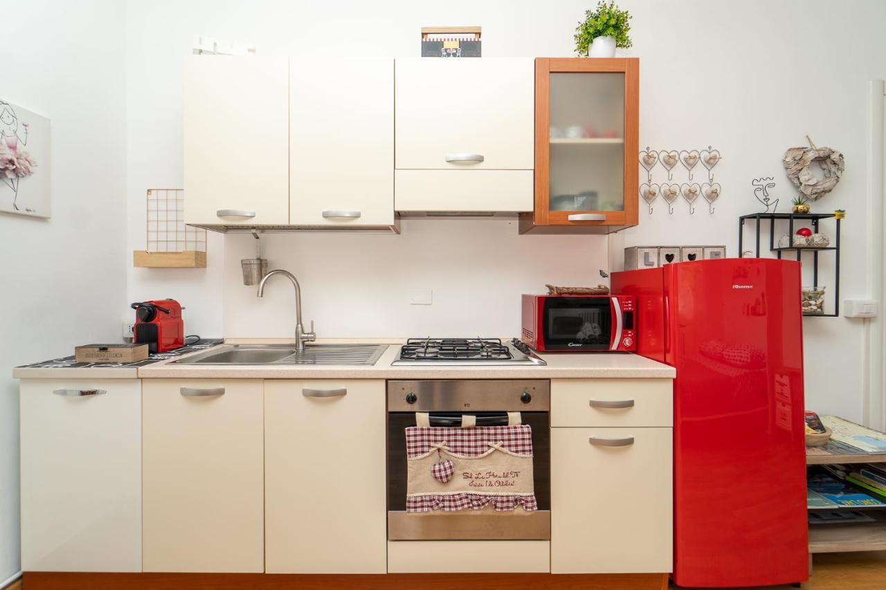 Portatorre Suite, A Charming Apartment In The Heart Of Como, Free Private Parking, Air Conditioning & More! Bagian luar foto